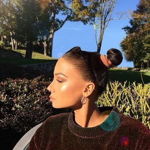 Meet your Posher, Valentina